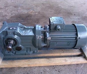 K47減速機正面
