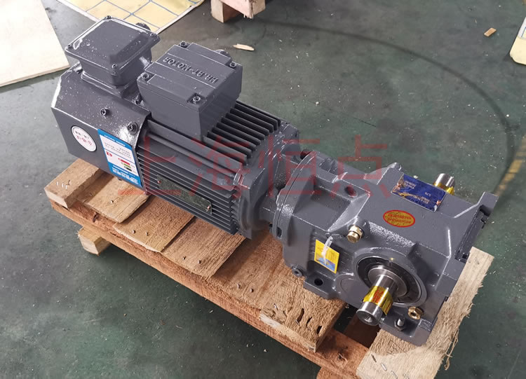 K37系列減速機輸入配變頻電機，輸出雙軸A+B 實物照片